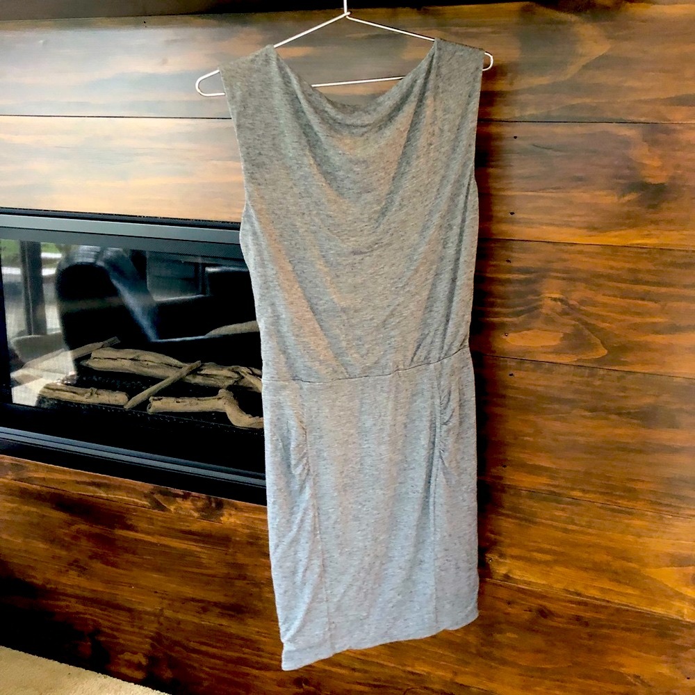 ✨HP!✨Athleta grey wool jersey knit dress
